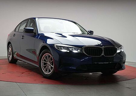 BMW 320 i Advantage Navi/Temp/LED/Shzg