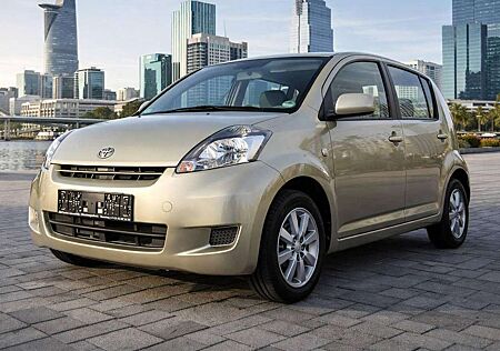 Daihatsu Sirion 2.Hand .30100 km. Klima . Winterreifen !
