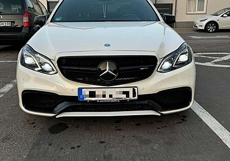 Mercedes-Benz E 63 AMG Speedshift MCT