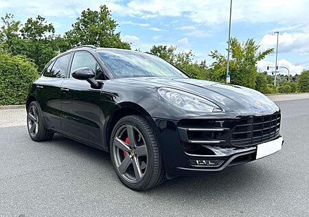 Porsche Macan Turbo PDK