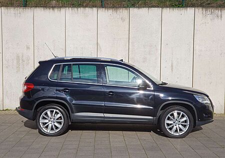 VW Tiguan Volkswagen 2.0TDI DPF 4M Sport&Style Leder Xenon AHK Pano