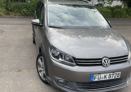 VW Touran Volkswagen 2.0 TDI DPF Comfortline