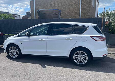 Ford S-Max Diesel 2.0 TDCi Titanium *7-SITZER, Key-Less