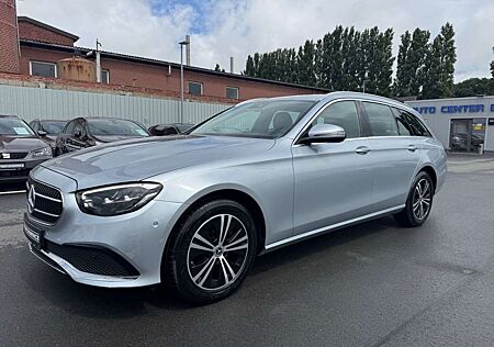 Mercedes-Benz E 220 d*NAVI*VIRTUAL*LED*MWST*TLEDER*1HAND*