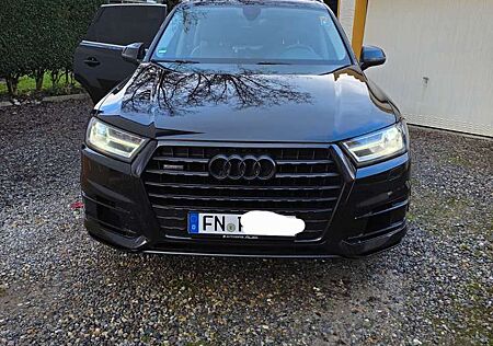 Audi Q7 3.0 tdi Business quattro tiptronic