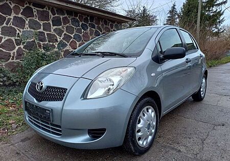 Toyota Yaris - 1 Hand- Klima- Tüv neu