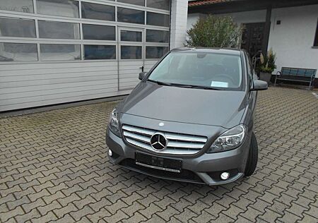 Mercedes-Benz B 180 gebraucht kaufen Mercedes-Benz B 180 (246.242)/AUTOMATIK/Tempomat/Sitzheizung/
