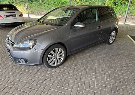 VW Golf Volkswagen Highline, Alcantara, Sitzheizung, Alu, Navi, etc..
