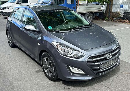 Hyundai i30 blue Classic~EU6~FACELIFT~TÜV NEU~PDC