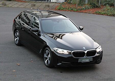 BMW 520 d Touring Leder/LiveCockpit/AHK/Carplay