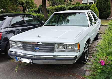 Ford Crown LTD Victoria V8 H-Zulassung