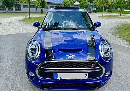 Mini Cooper SD Aut.,NAVI,PANO*LED*,Vollausstattung