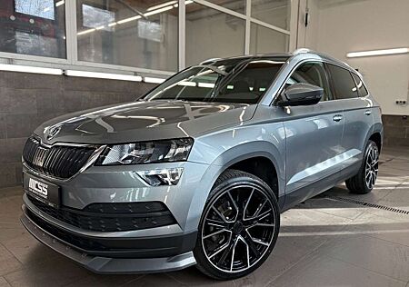 Skoda Karoq DSG Navi Kamera SHZ PDC Temp LHZ DAB 19"