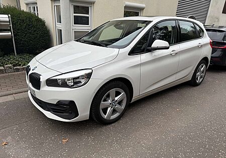 BMW 216 d Active Tourer Pano Sportsitze SHZ PDC Navi Klima