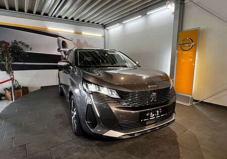 Peugeot 3008 Plug-In Hybrid Roadtrip - Navi | RFK | SHZ