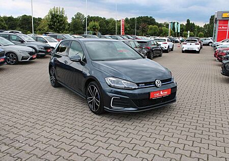 VW Golf Volkswagen VII Lim. GTE*SHZ*Kamera*DSG*DCC*