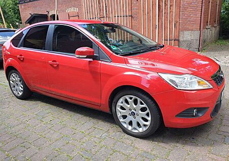 Ford Focus Fließheck 5-Türer 1.6 Ti-VCT Sport
