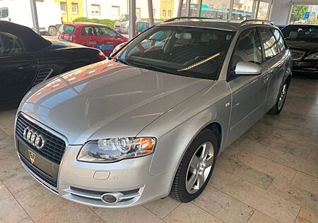 Audi A4 Avant 2.0/1.Hand/Xenon/PDC/Navi/SHZ/S-Heft/