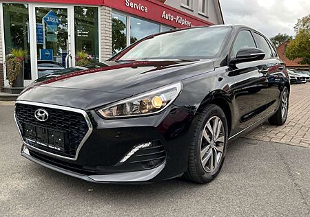 Hyundai i30 Passion 1.4 SHZ LHZ BT DAB Kamera