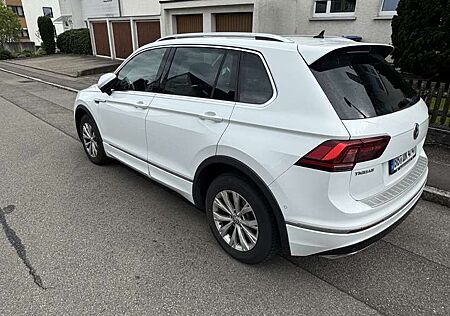 VW Tiguan Volkswagen Highline BMT/Start-Stopp 4Motion