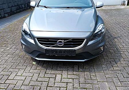 Volvo V40 D3 R Design