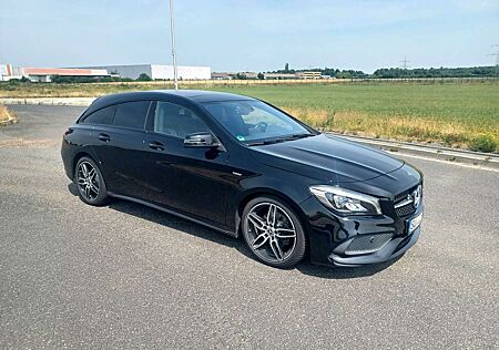 Mercedes-Benz CLA 200 Shooting Brake- AMG Line