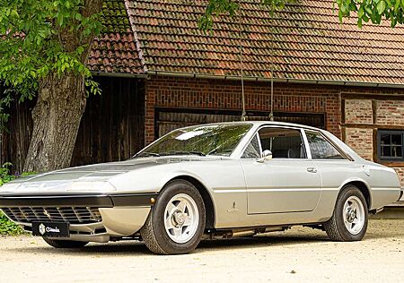 Ferrari 365 GT4 2+2