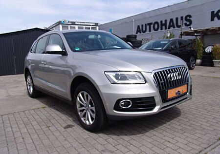 Audi Q5 2.0 TDI quattro-Aut/NAVI/T.-Leder