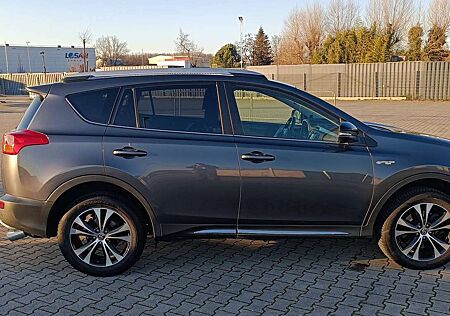 Toyota RAV 4 RAV4 Diesel 2.2 D-4D 4x4 Automatik Edition S