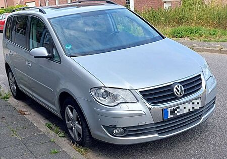 VW Touran Volkswagen United