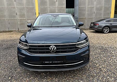 VW Tiguan Volkswagen LED-Scheinwerfer Einparkhilfe, Sitzheizung, S-Heft