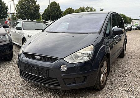Ford S-Max Titanium