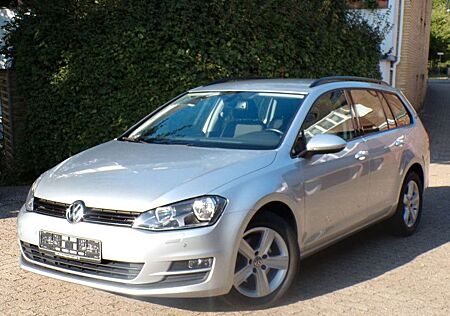 VW Golf Volkswagen VII 1.6 TDI Comfortline BMT/Navi/Park Pilot