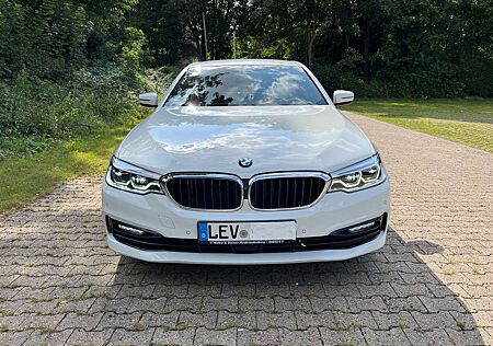 BMW 520 d Efficient Dyn Ed Aut. Sport Line HEAD UP RFK NAV