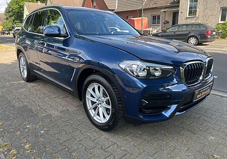 BMW X3 SDrive 18D /1.HD/PDC/NAVI/V.LEDER/TÜV