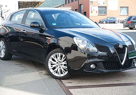Alfa Romeo Giulietta Super*NAVI*LED*PDC*SHZ*TEMPOMAT*1.HAND