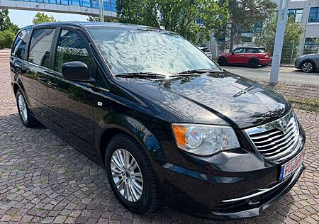 Lancia Voyager S 2.8 CRD Aut.130 KW 7 Sitze Leder