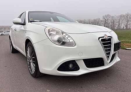 Alfa Romeo Giulietta Turismo 1,6 JTD-Klimatr-Alu-Eur5-