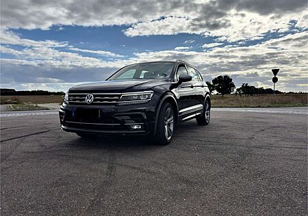 VW Tiguan Volkswagen R-Line