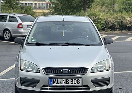 Ford Focus Turnier 1.6 TDCi Ghia