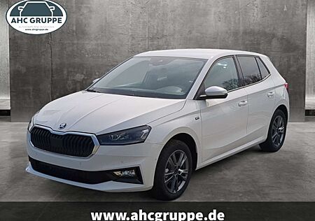 Skoda Fabia 1.0 TSI 85kW EU6e Drive 7-Gang-DSG, Navi, Fahreras