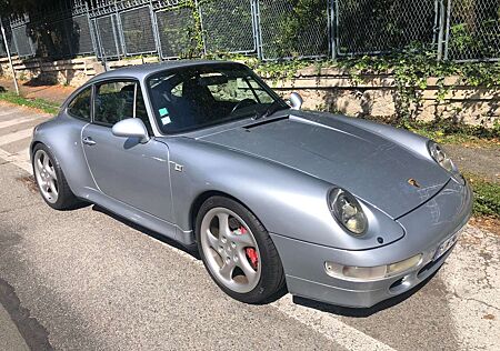 Porsche 993 carrera 4s book service