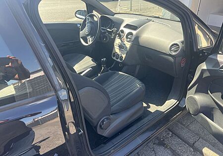 Opel Corsa 1.2 16V