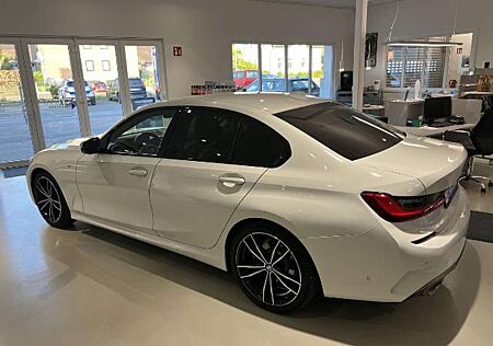 BMW 318 d M Sport sehr Gepflegt 12 M. Garantie Reduzi