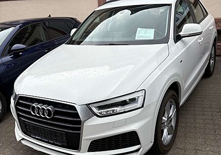 Audi Q3 1.4TFSI S-Line LED Scheinwerfer, LED Heckleuchten