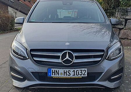 Mercedes-Benz B 200 B200 7G-DCT Urban TÜV/AU neu Service vor 1114km