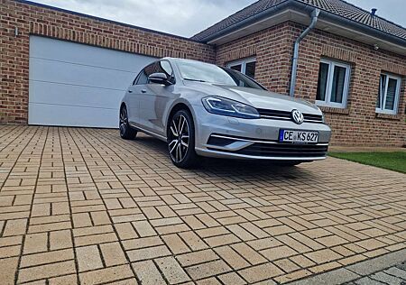 VW Golf Volkswagen 1.5 TSI ACT OPF DSG IQ.DRIVE