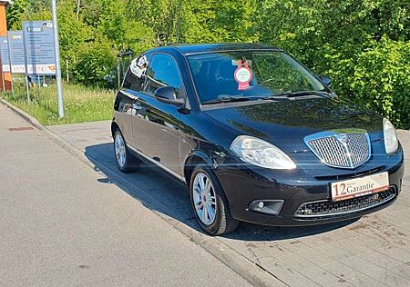 Lancia Ypsilon 1.2 8V Oro*KLIMA*PDC*