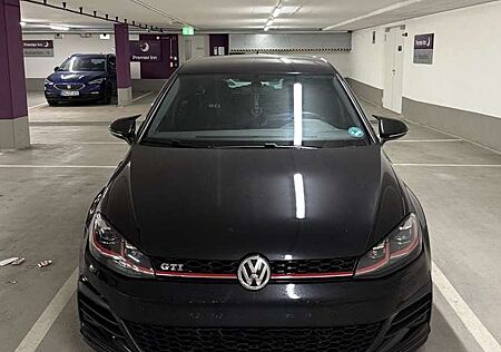 VW Golf GTI Volkswagen Mk7