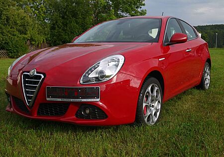 Alfa Romeo Giulietta Turismo+1.6JTDM*Sh-gepfl.*TÜV neu*8-fach Alu*